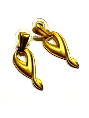 Pierced earrings rich brushed finish gold mod drop dangle doorknocker style
